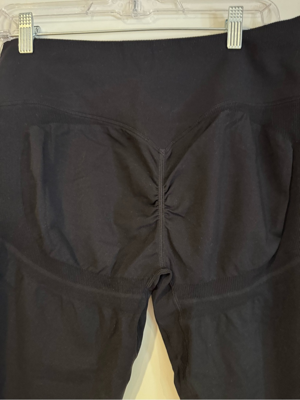 Fabletics Women’s Black High-Waist Leggings NWT - Picture 3 of 4